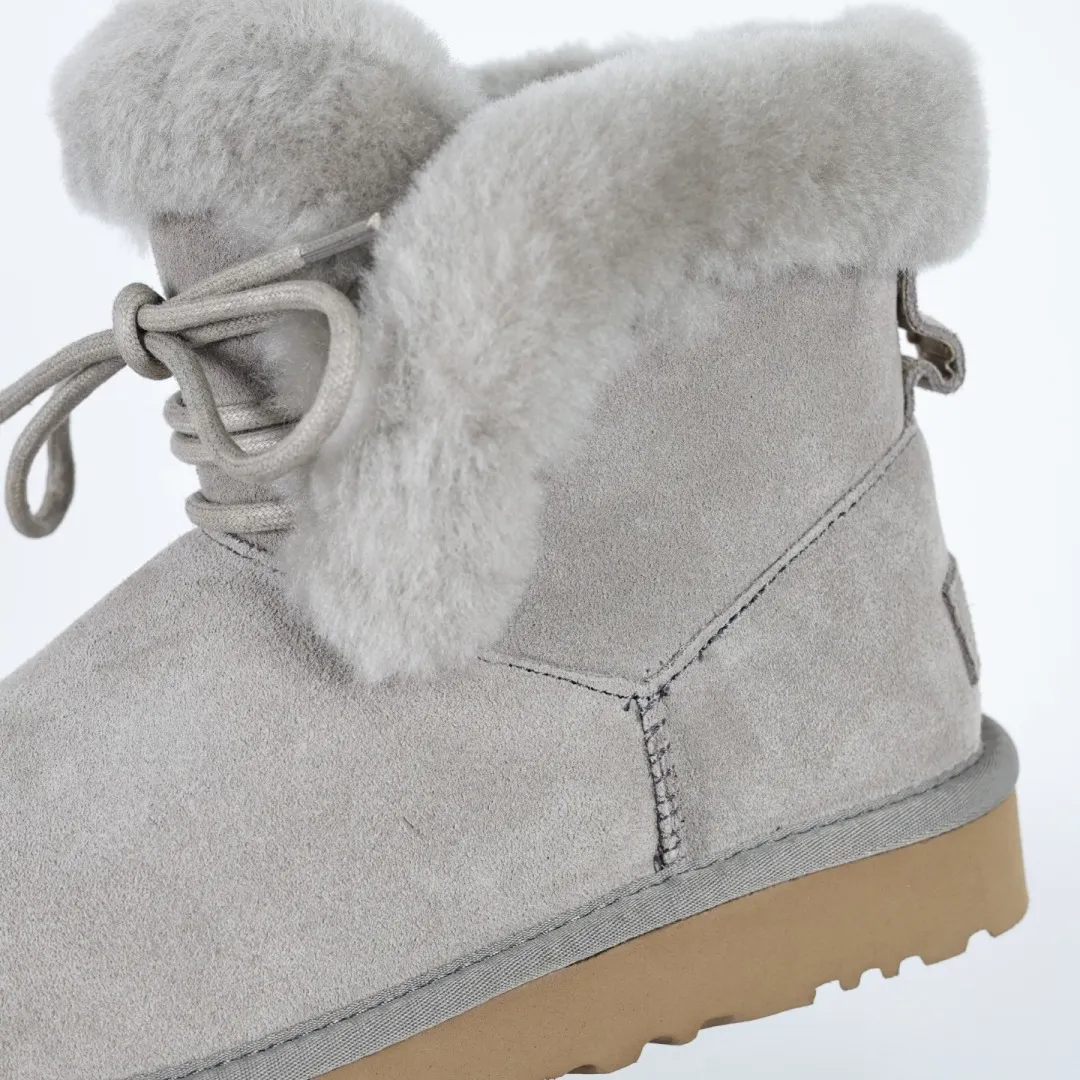 Pick up locally 💰620. The core recommendation is good price. The platform’s foreign trade is exclusively for UGG Classic women’s snow boots 1174576. Produced by the ten-year-old brand shoemaking factory production line. Pay attention to every detail. Longfeng A-grade genuine sheep fur is integrated. It is built in full compliance with the ZP process. Size: 35 36 37 38 39 40